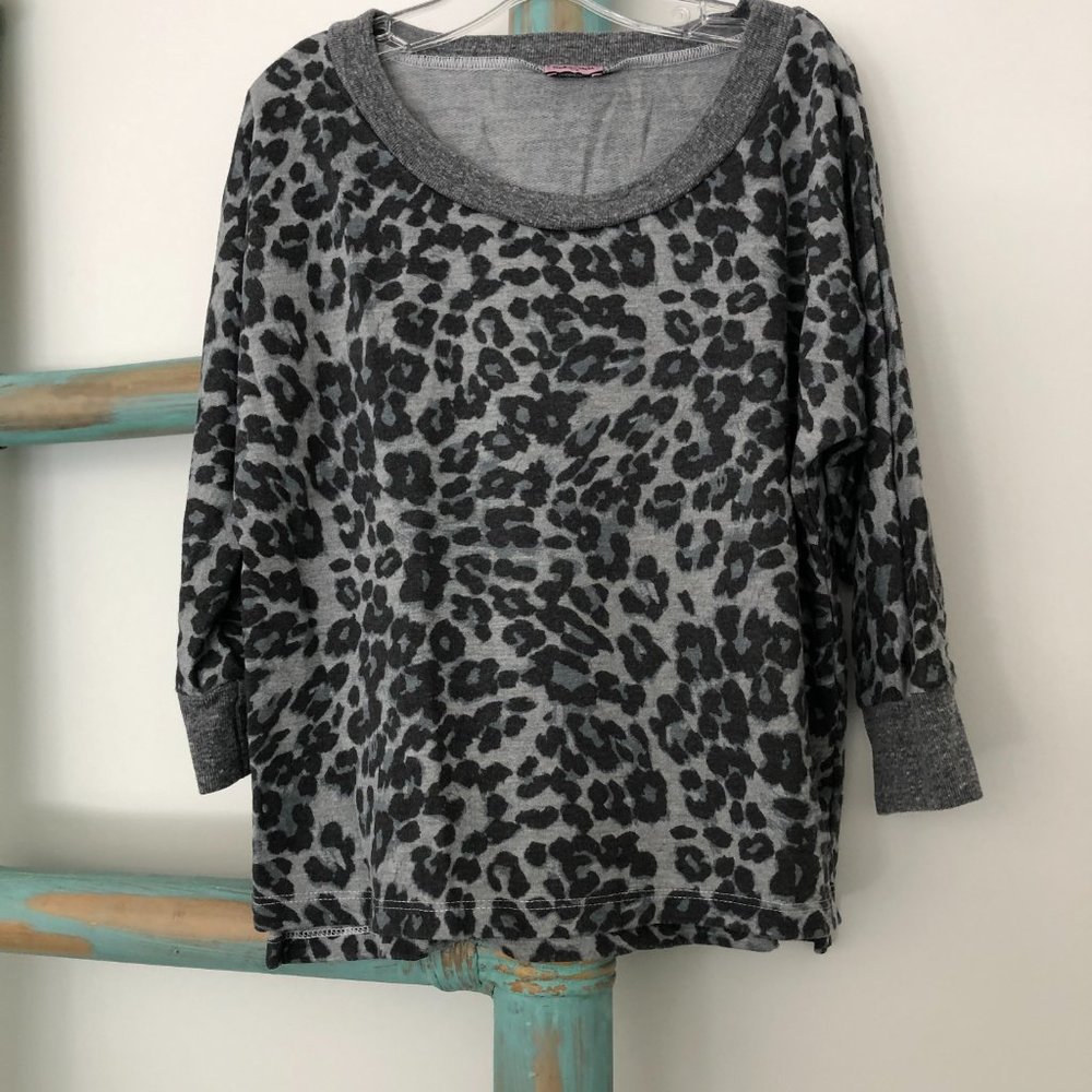 Splendid soft Leopard Print Sweatshirt